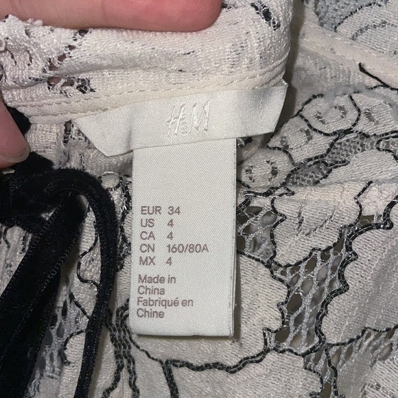 H&M Laced Top - Picture 3 of 6